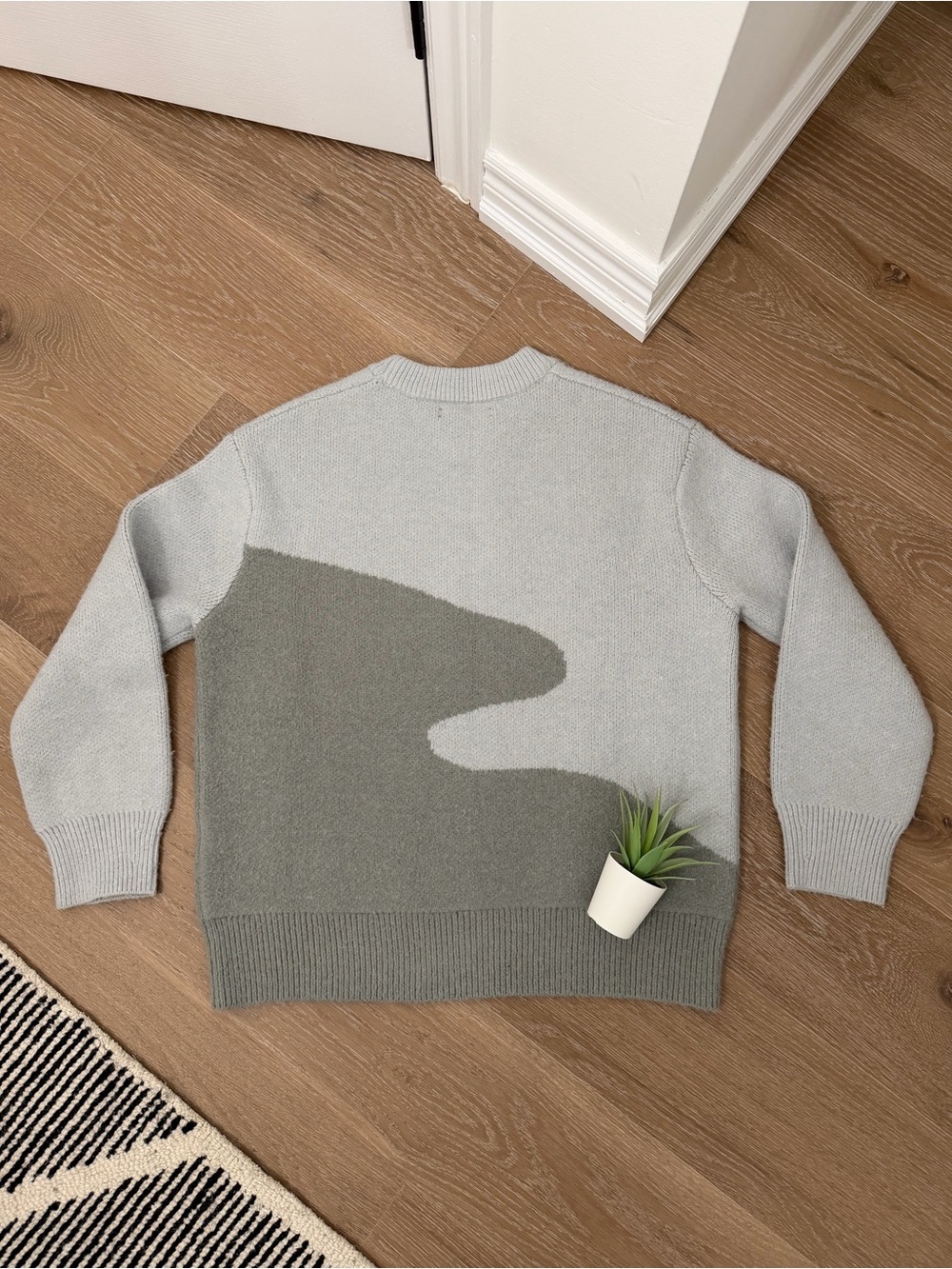 Oversized Intarsia Knit Sweater OAK + FORT Two-Tone - Picture 5 of 8